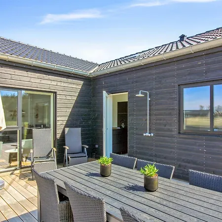 Ambra - 950m From The Sea By Interhome