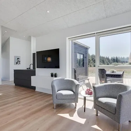 Ambra - 950m From The Sea By Interhome